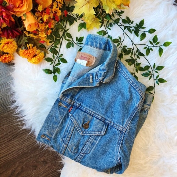 Levi's Jackets & Blazers - LEVI VINTAGE MADE IN USA 80's LIGHT WASH JACKET